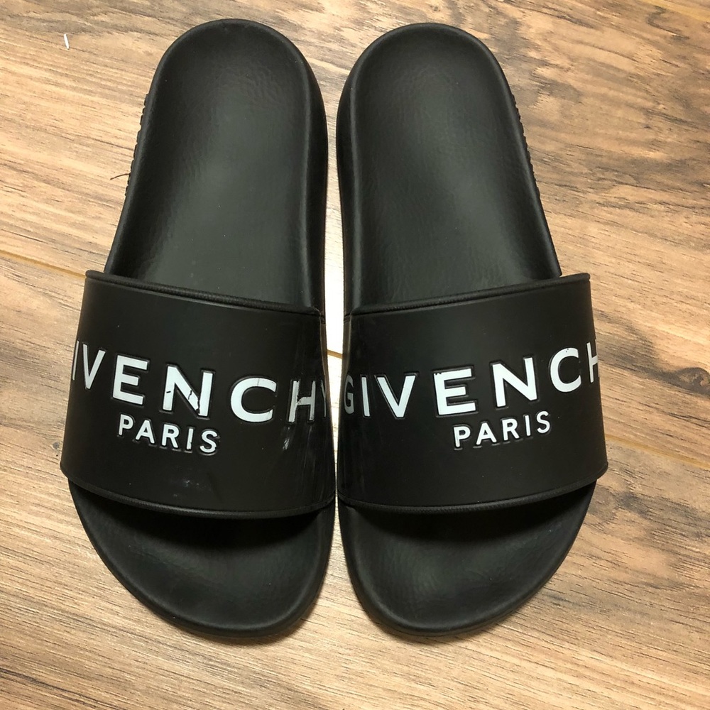 Givenchy slides 37